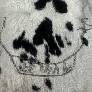 Yeehaw chain belt
